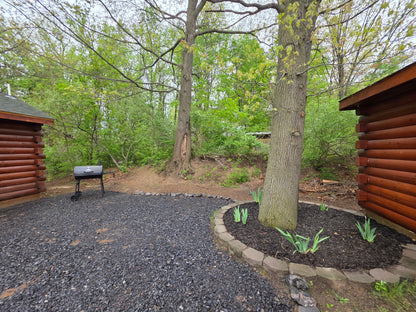 Canal Cabin 4
