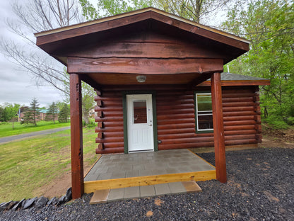 Canal Cabin 4