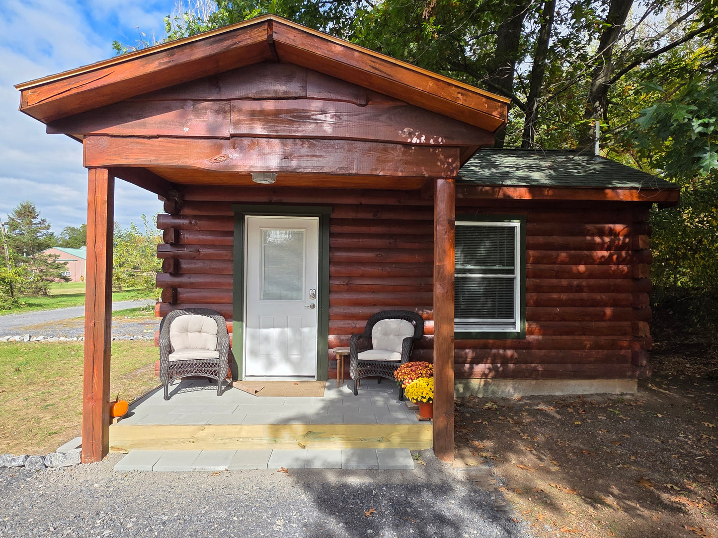Canal Cabin 5