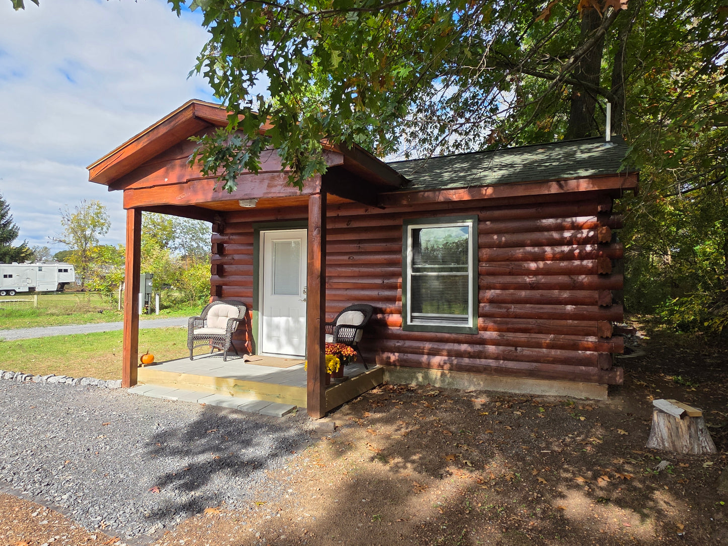 Canal Cabin 5