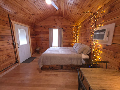 Canal Cabin 5