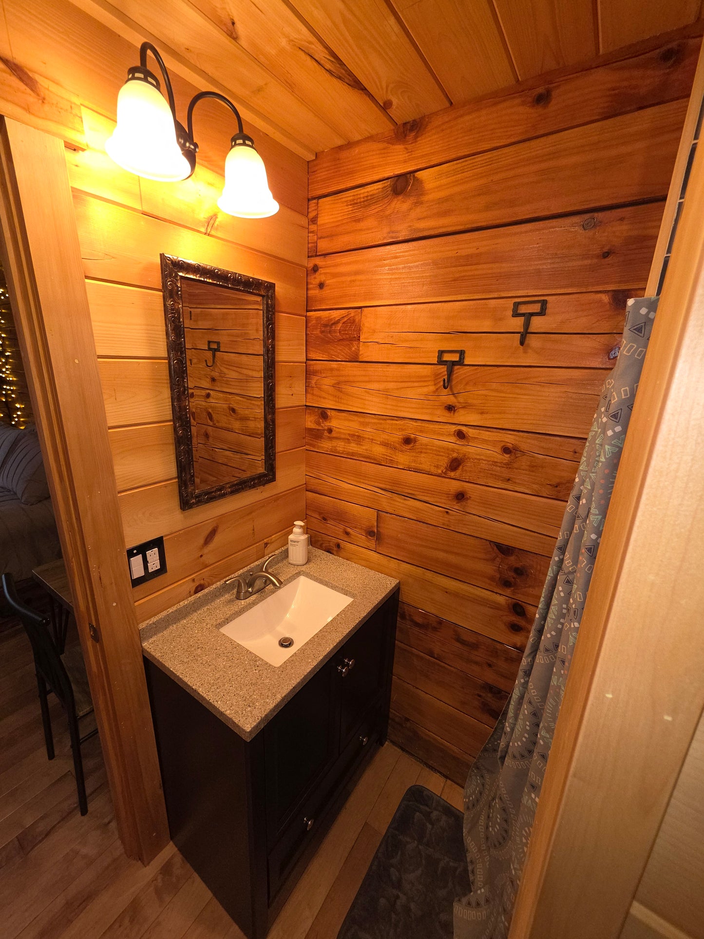 Canal Cabin 5