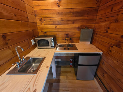 Canal Cabin 4